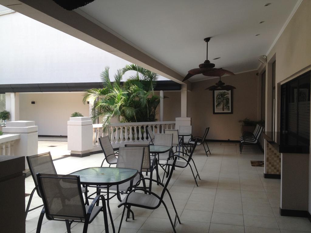 Condado Hotel Casino Goya Bagian luar foto